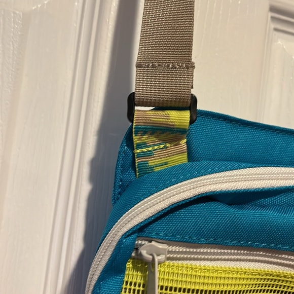 Kavu Del Ray Beach Crossbody Bag - Picture 2 of 5